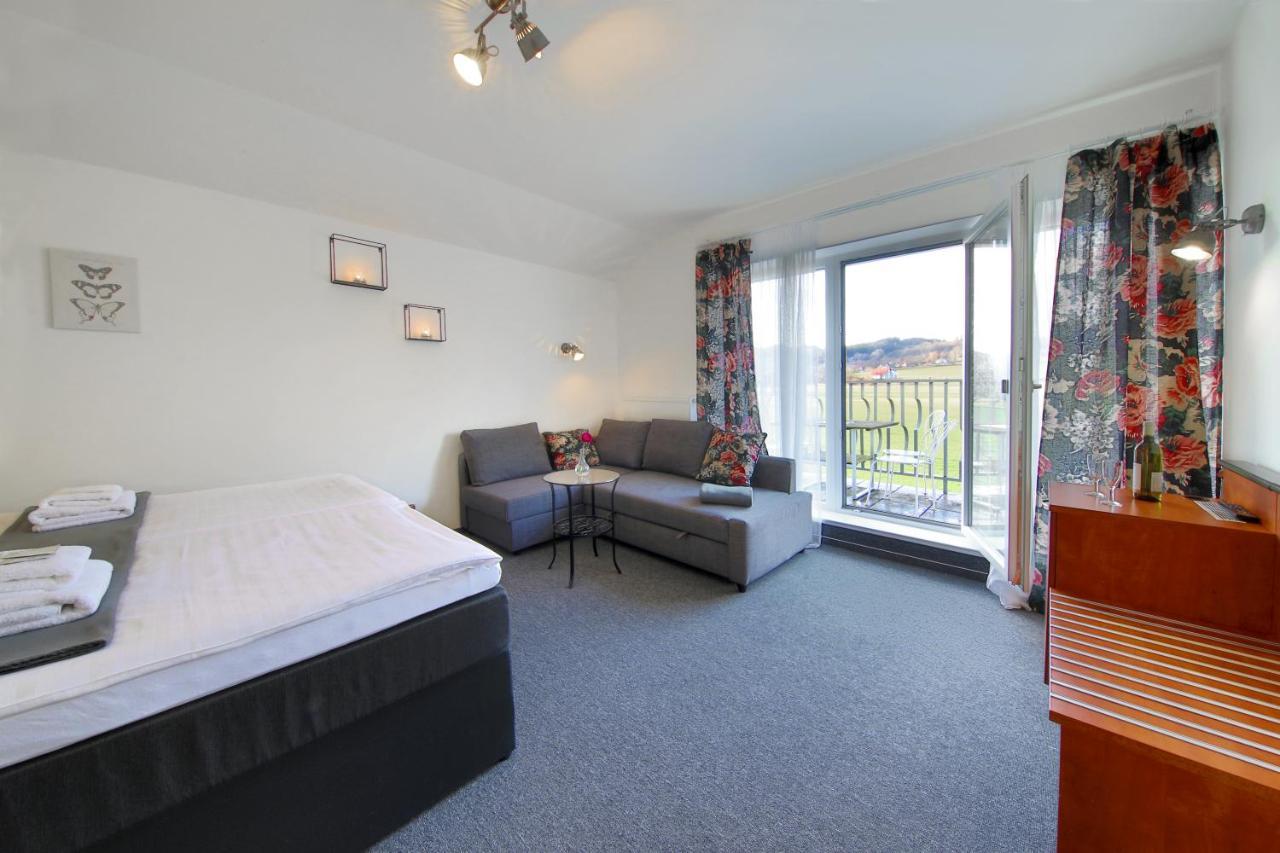 Hotel Brada Jicin Luaran gambar