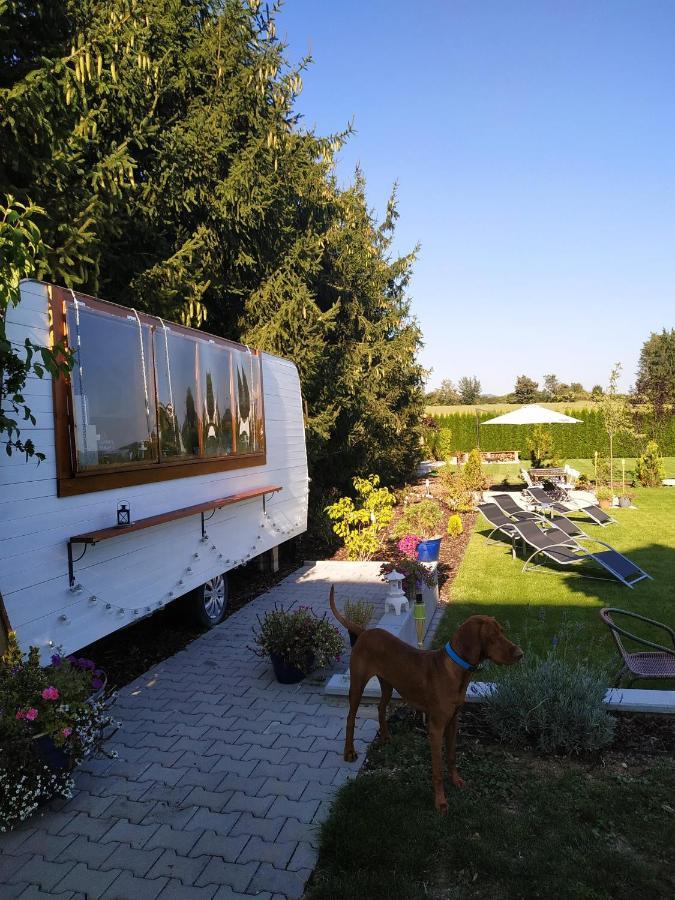 Hotel Brada Jicin Luaran gambar