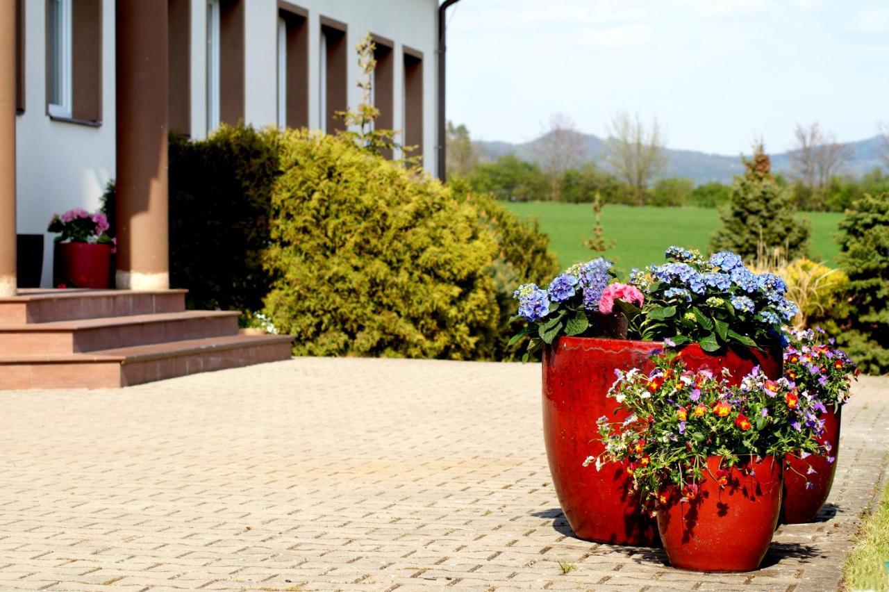 Hotel Brada Jicin Luaran gambar