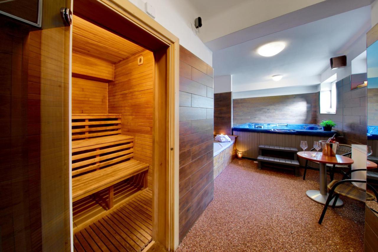 Hotel Brada Jicin Luaran gambar