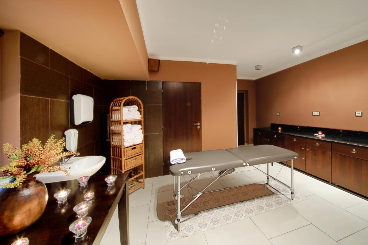 Hotel Brada Jicin Luaran gambar