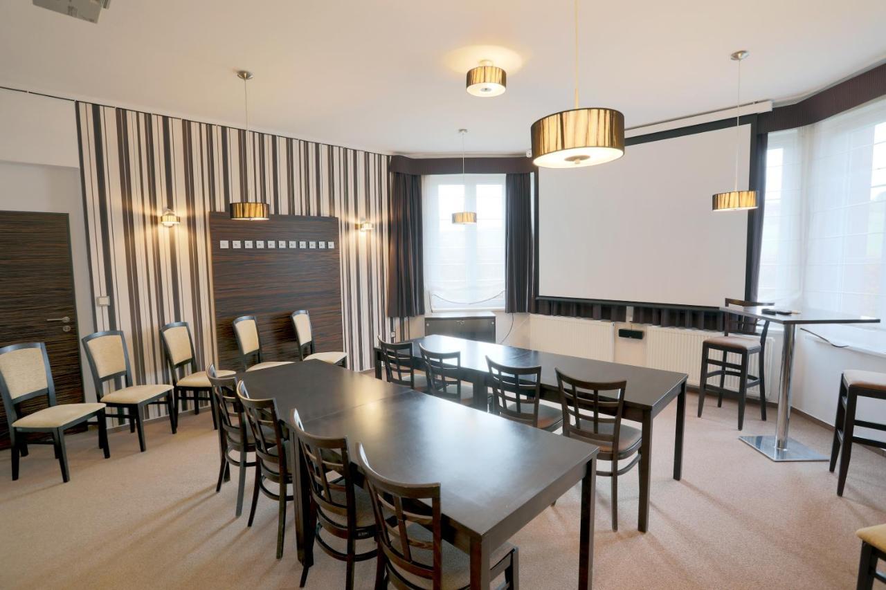 Hotel Brada Jicin Luaran gambar