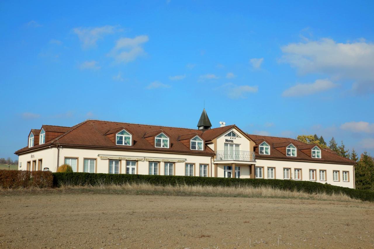 Hotel Brada Jicin Luaran gambar